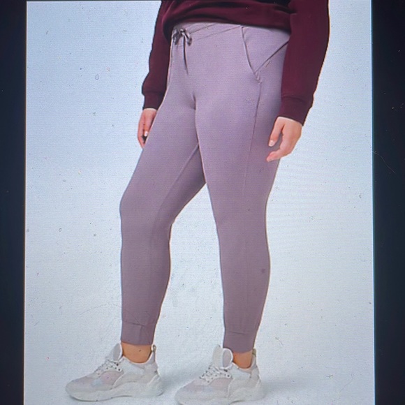 Lululemon Ready to Rulu Jogger | Size 4 - Picture 1 of 5